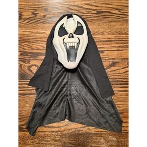 Rare Easter Unlimited (MK) Scream Vampire Mask Teeth Glow in Dark Skeleton Ghost